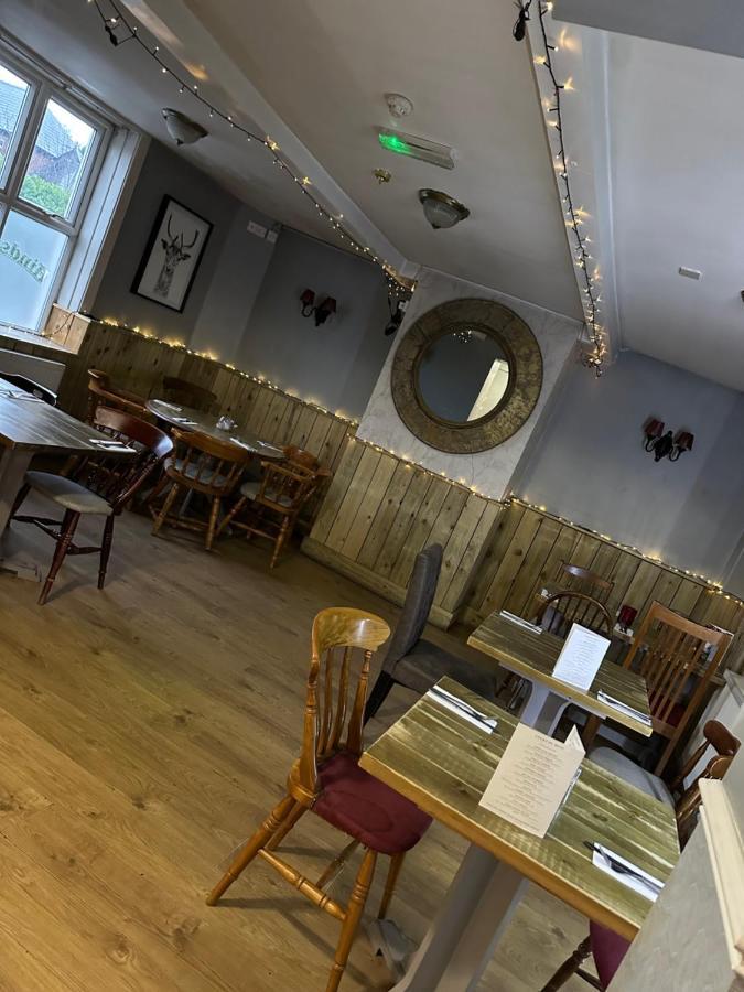 The Hinds Head Hotel Chorley  Extérieur photo