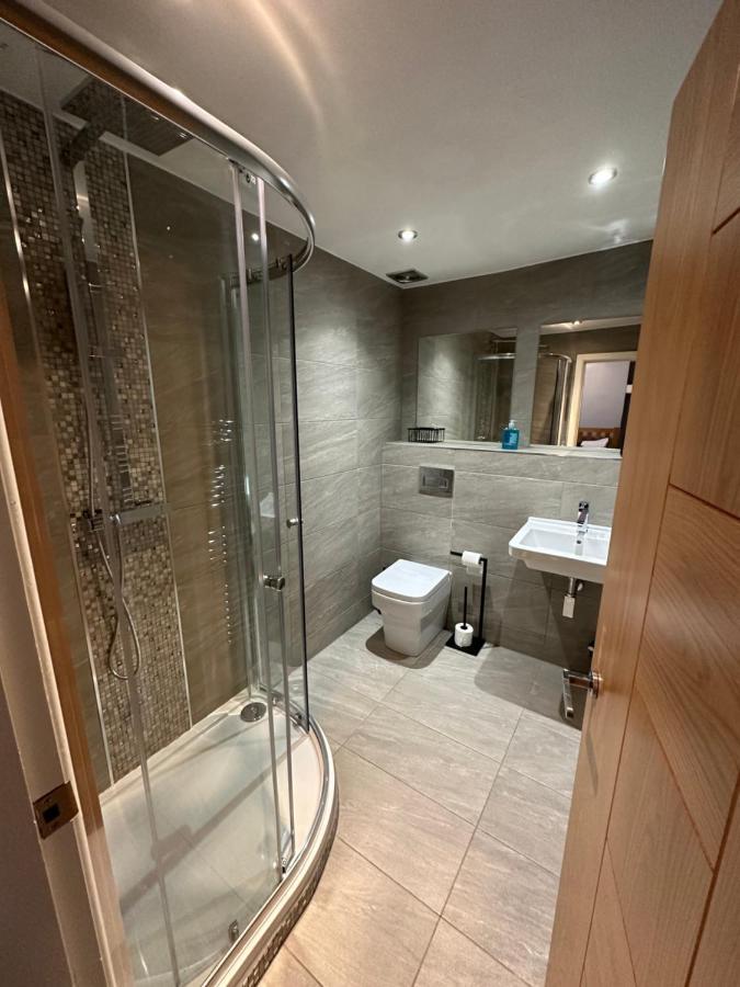 The Hinds Head Hotel Chorley  Extérieur photo